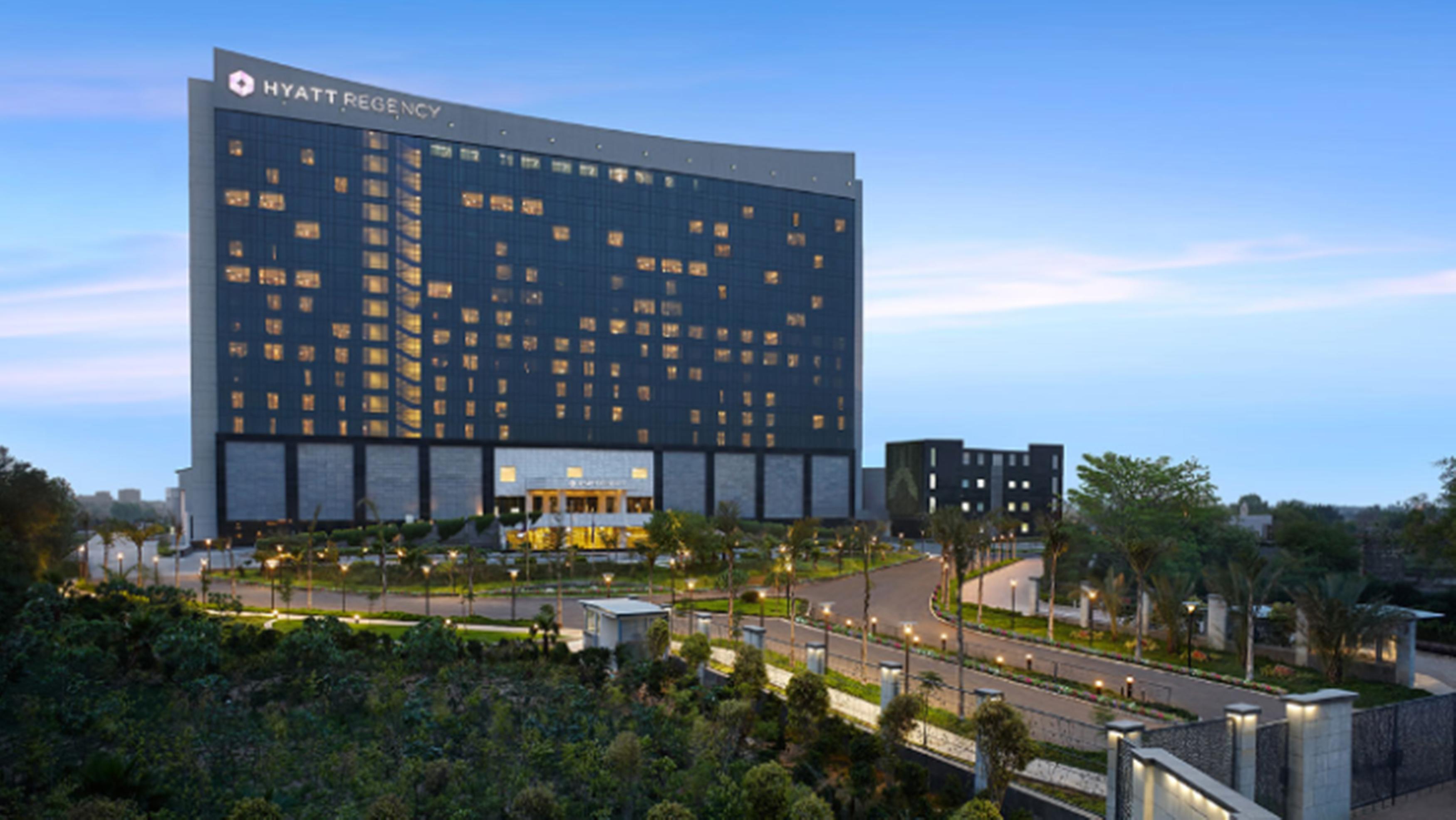 Hyatt Regency Gurgaon Hotell Exteriör bild